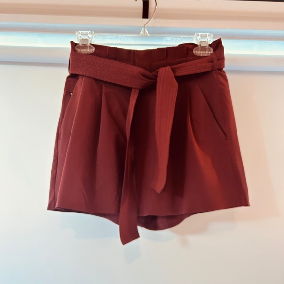 Athleta Skyline Short II - Picture 5 of 6